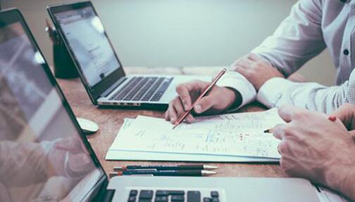 ���ƾW(w��ng)վ�O(sh��)Ӌ(j��)�_(k��i)�l(f��)��ģ��W(w��ng)վ�^(q��)�e